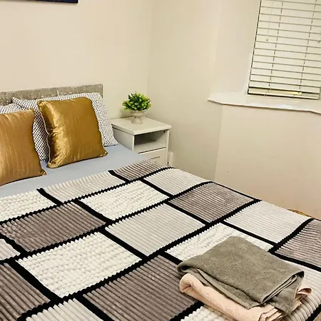 منزل للإقامة Small Near Centre *